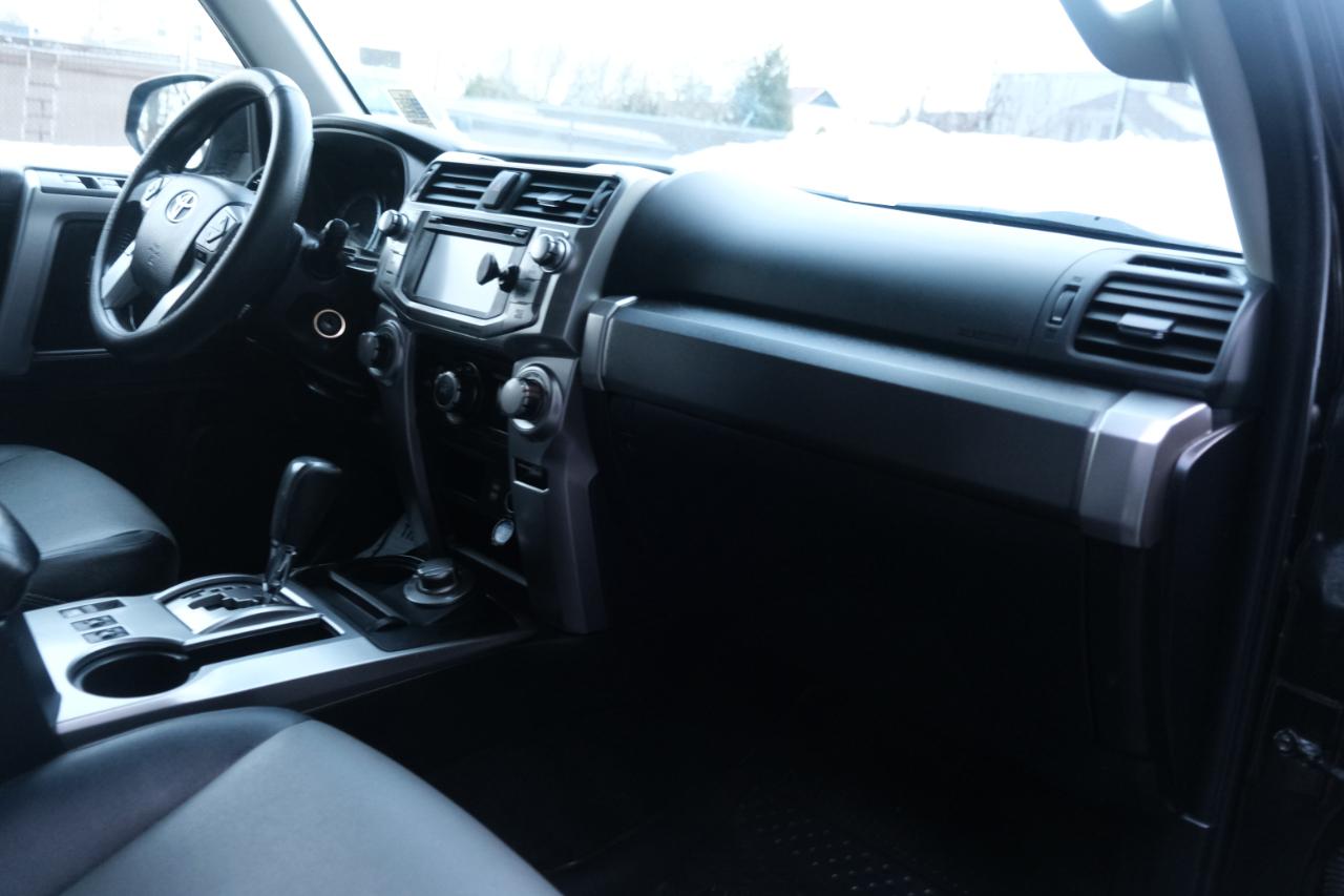 Toyota 4Runner SR5 Premium 4D SUV 4X4 V6 2017