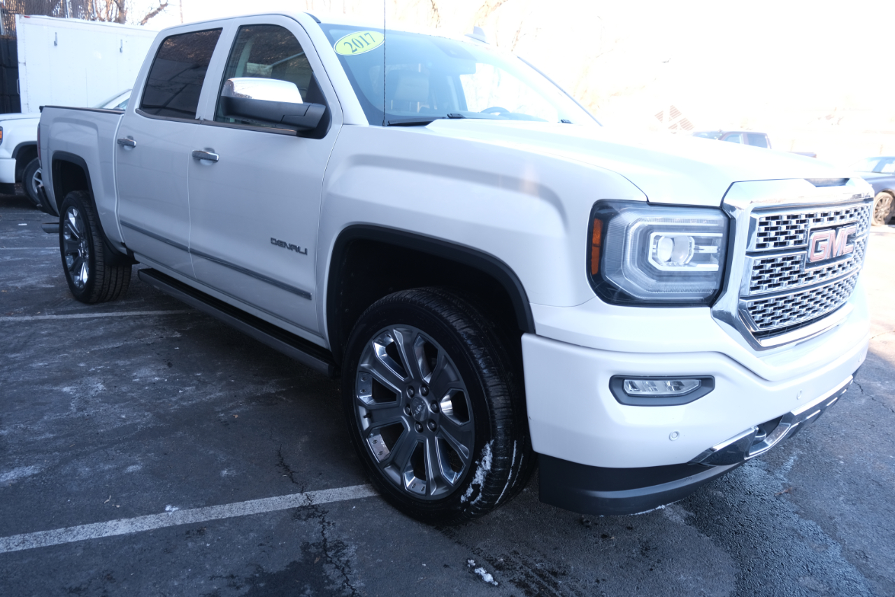 GMC Sierra 1500 4WD Crew Cab 143.5" Denali 2017