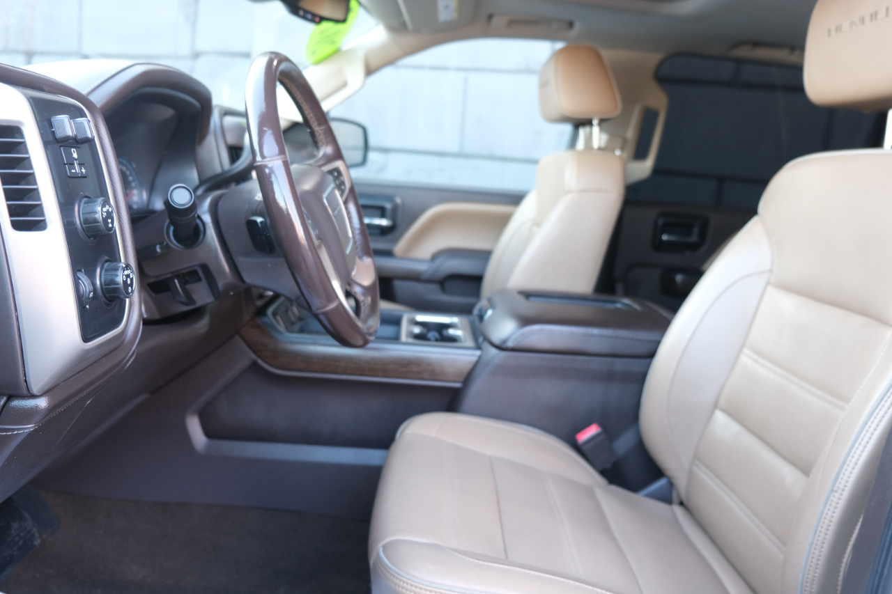 GMC Sierra 1500 4WD Crew Cab 143.5" Denali 2017