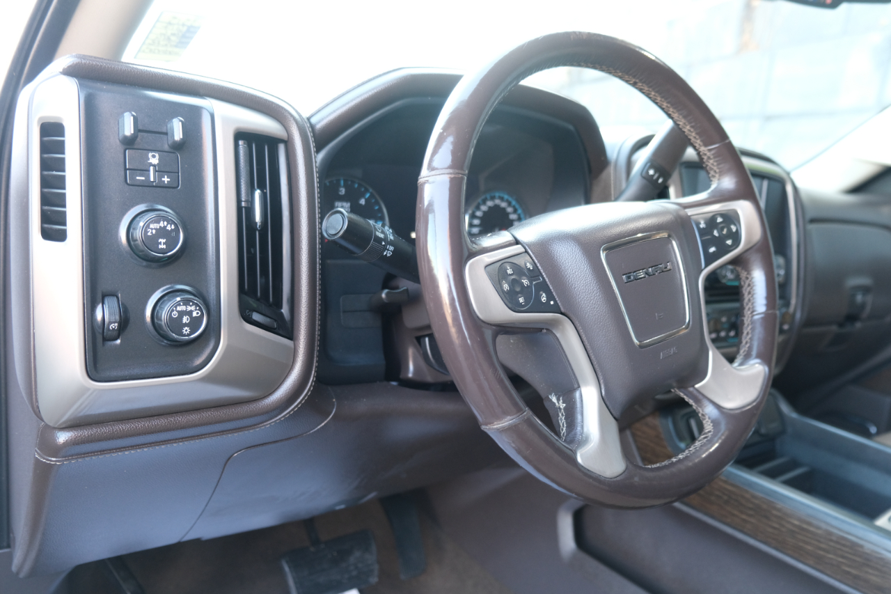 GMC Sierra 1500 4WD Crew Cab 143.5" Denali 2017