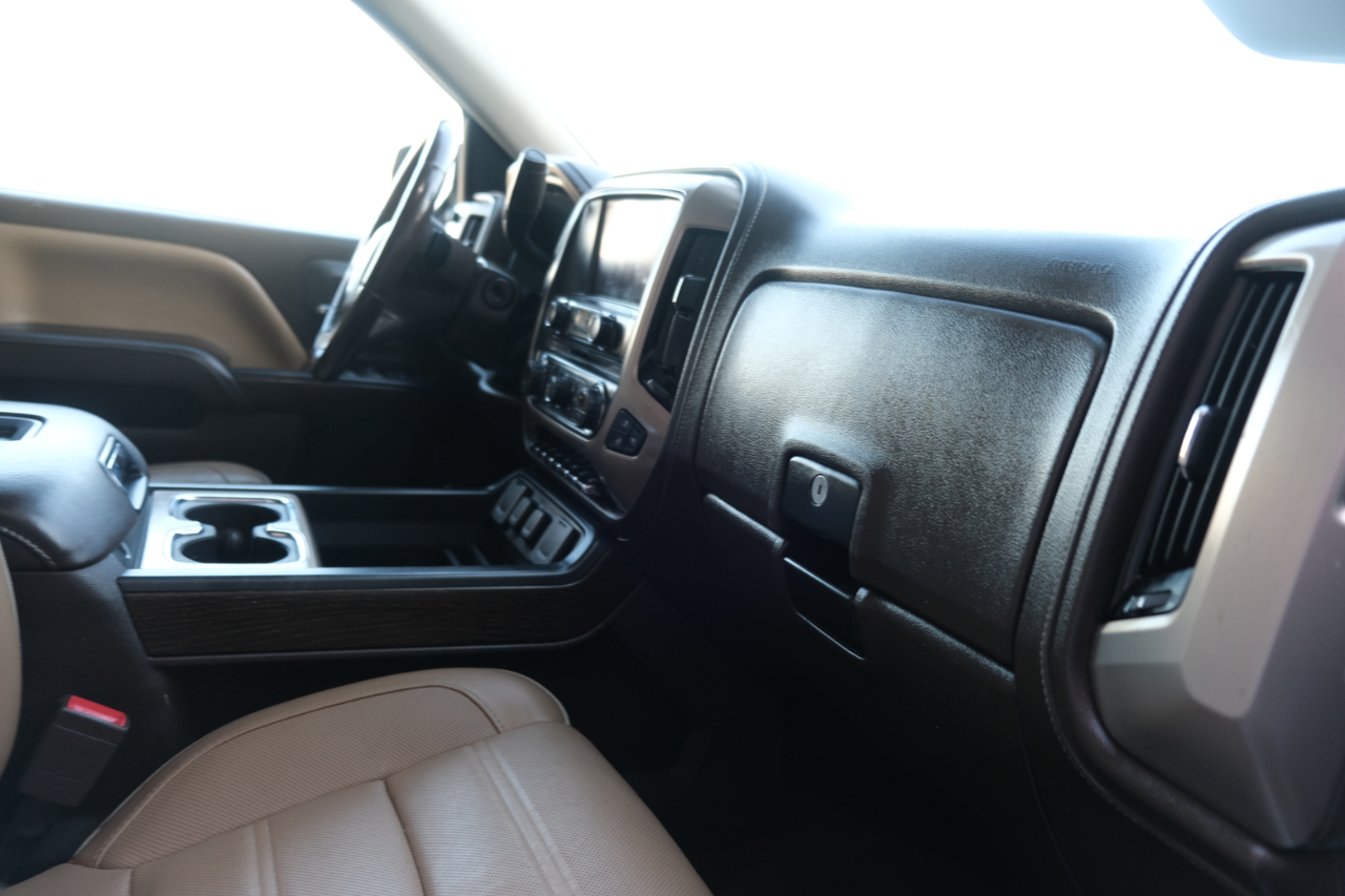 GMC Sierra 1500 4WD Crew Cab 143.5" Denali 2017