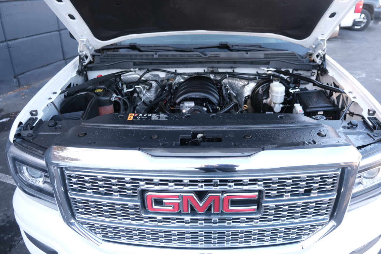GMC Sierra 1500 4WD Crew Cab 143.5" Denali 2017