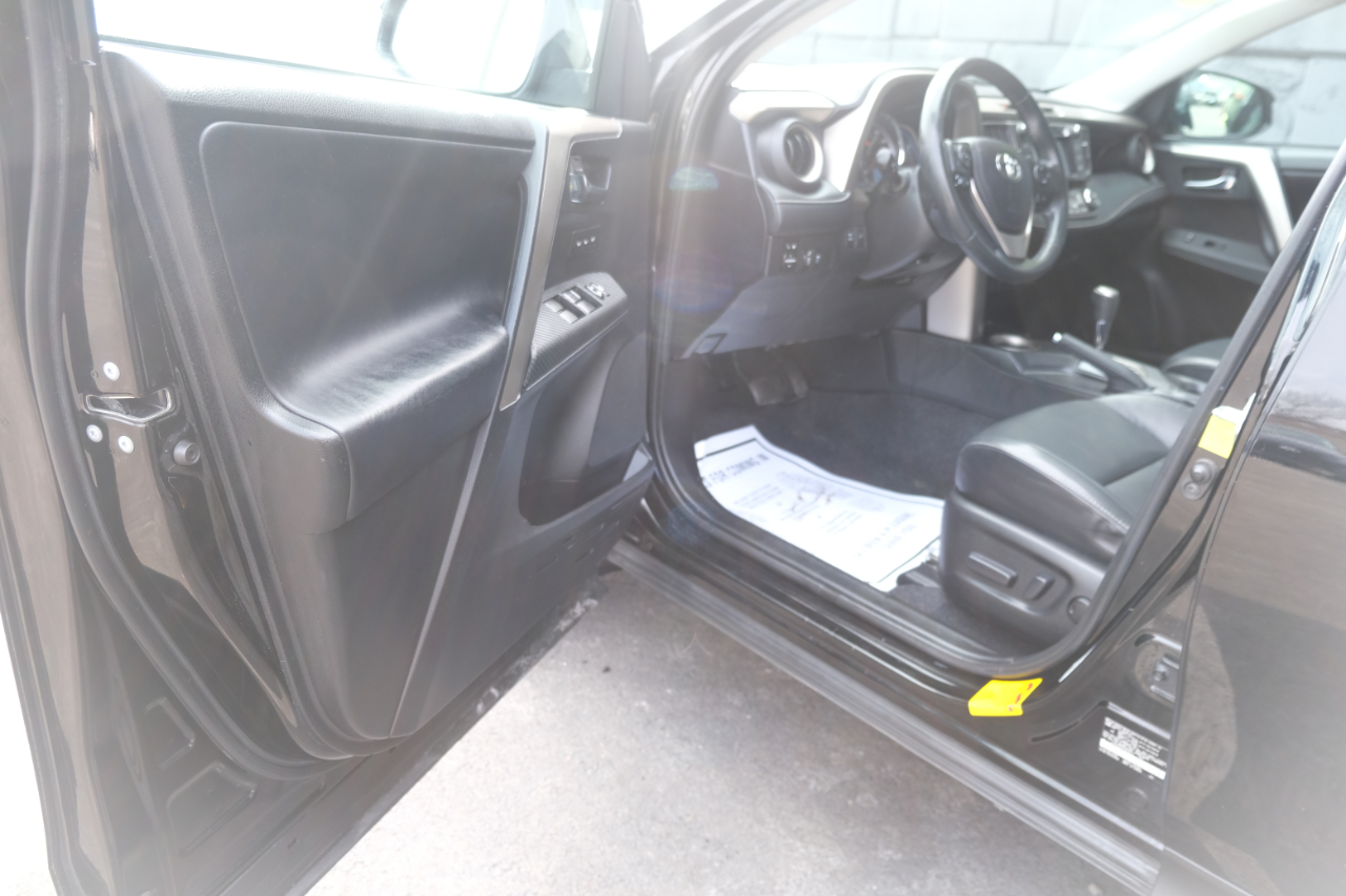 Toyota RAV4 AWD 4dr Limited (Natl) 2015