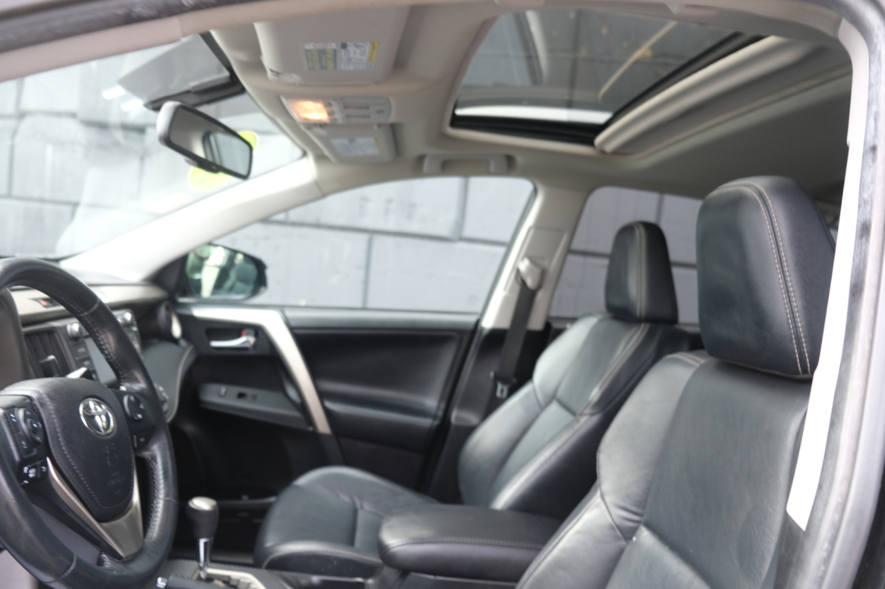 Toyota RAV4 AWD 4dr Limited (Natl) 2015