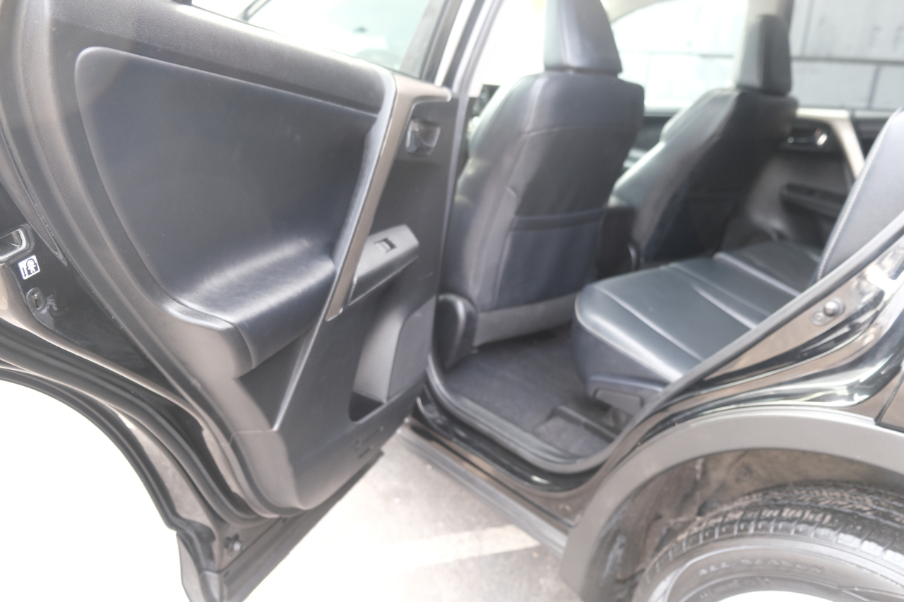 Toyota RAV4 AWD 4dr Limited (Natl) 2015