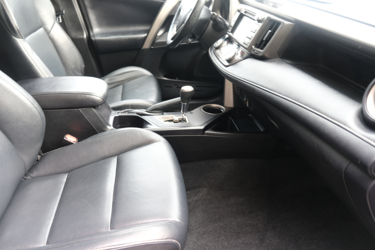 Toyota RAV4 AWD 4dr Limited (Natl) 2015