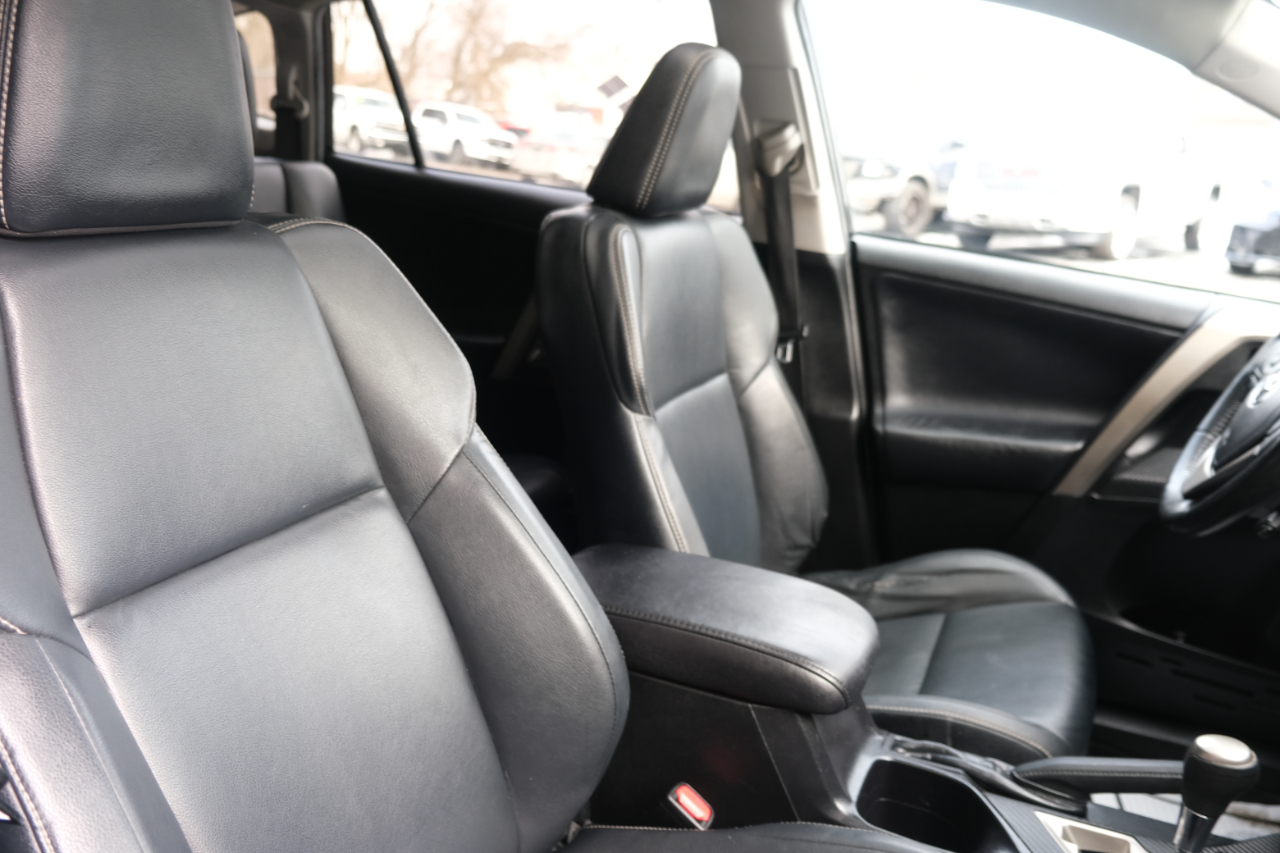 Toyota RAV4 AWD 4dr Limited (Natl) 2015