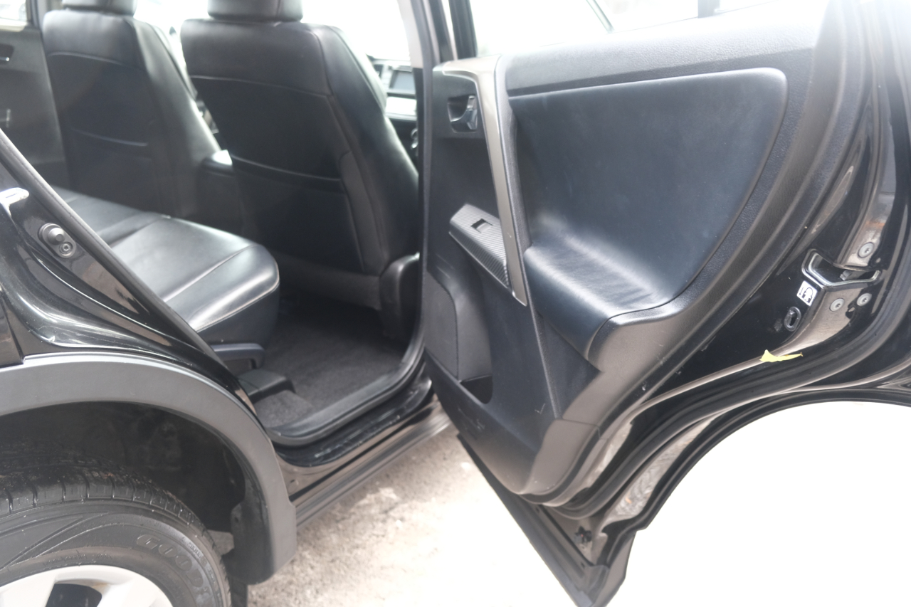 Toyota RAV4 AWD 4dr Limited (Natl) 2015