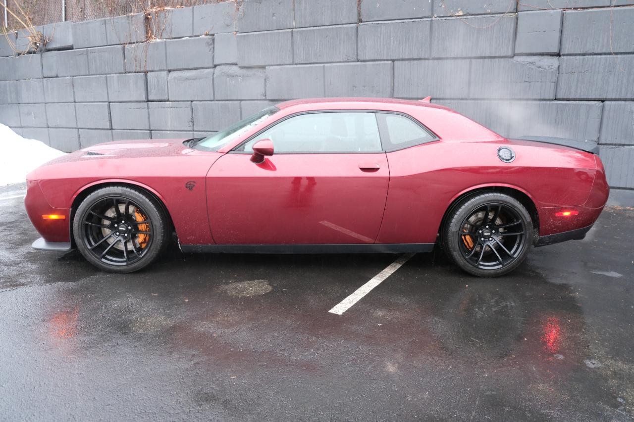 Dodge Challenger SRT Hellcat RWD 2018