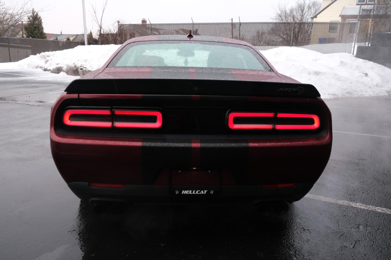Dodge Challenger SRT Hellcat RWD 2018