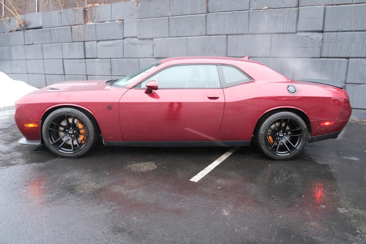 Dodge Challenger SRT Hellcat RWD 2018