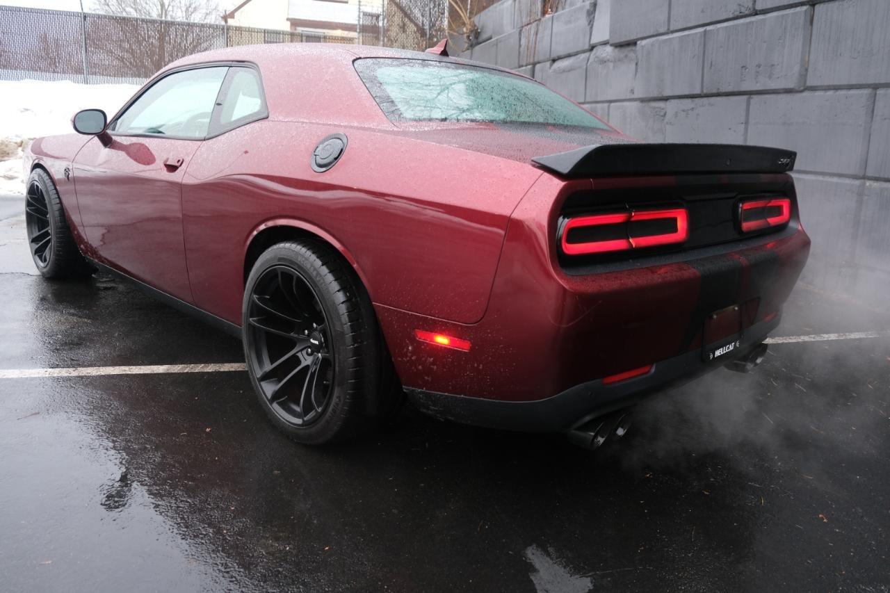 Dodge Challenger SRT Hellcat RWD 2018