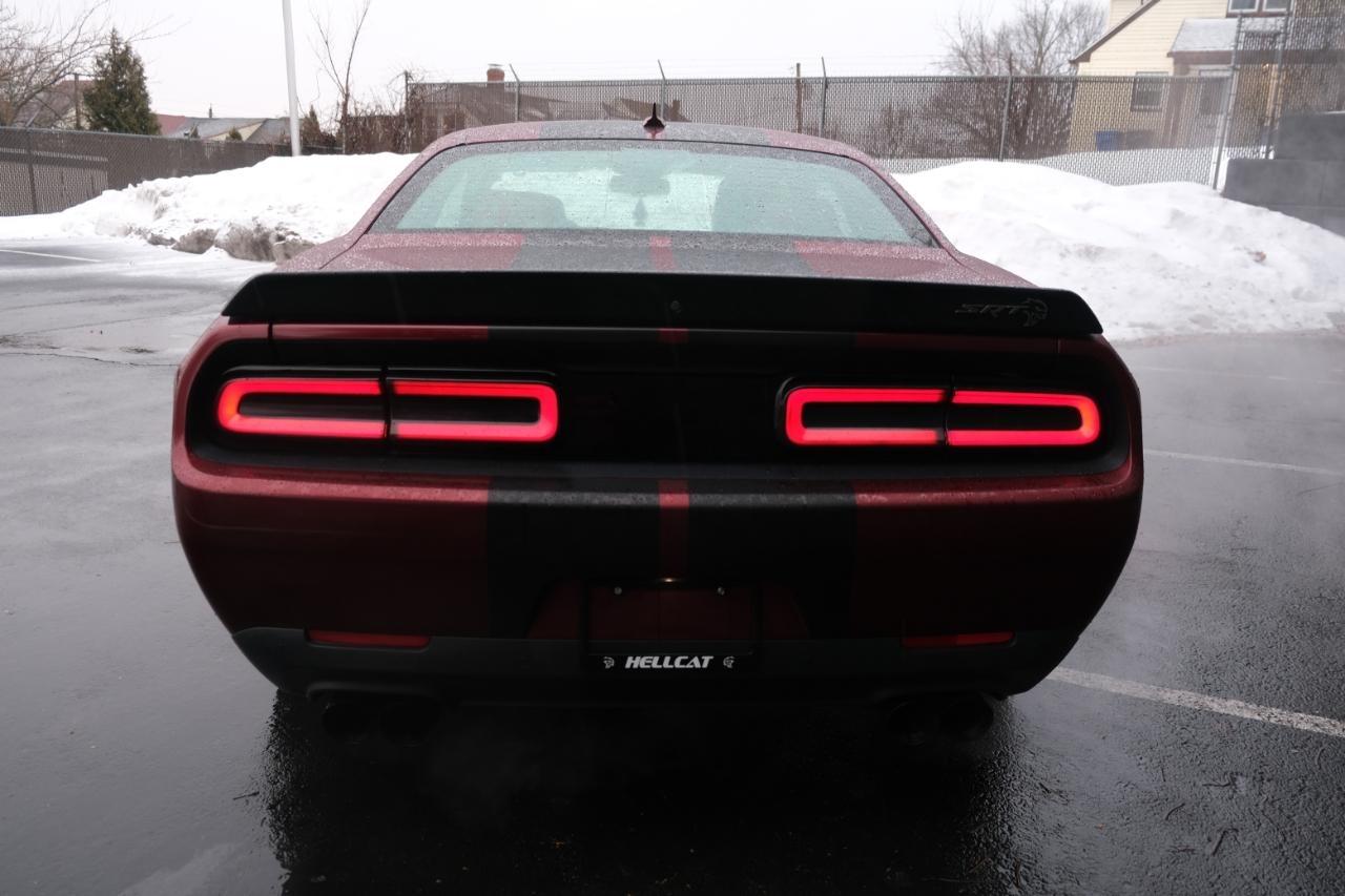 Dodge Challenger SRT Hellcat RWD 2018