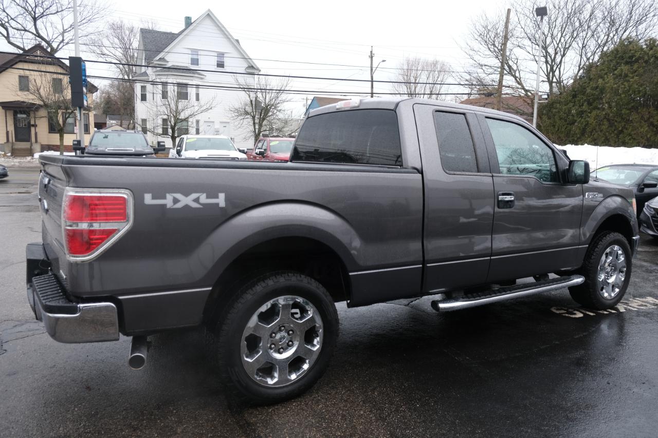 Ford F-150 4WD SuperCab 133" XLT 2011