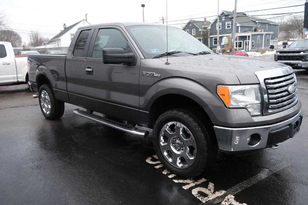 Ford F-150 4WD SuperCab 133" XLT 2011