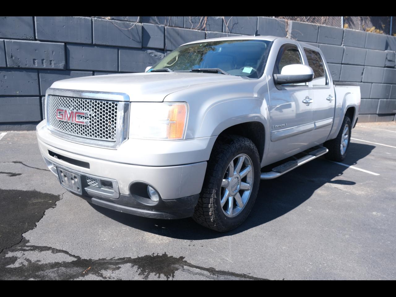 GMC Sierra Denali AWD Crew Cab 143.5" 2008