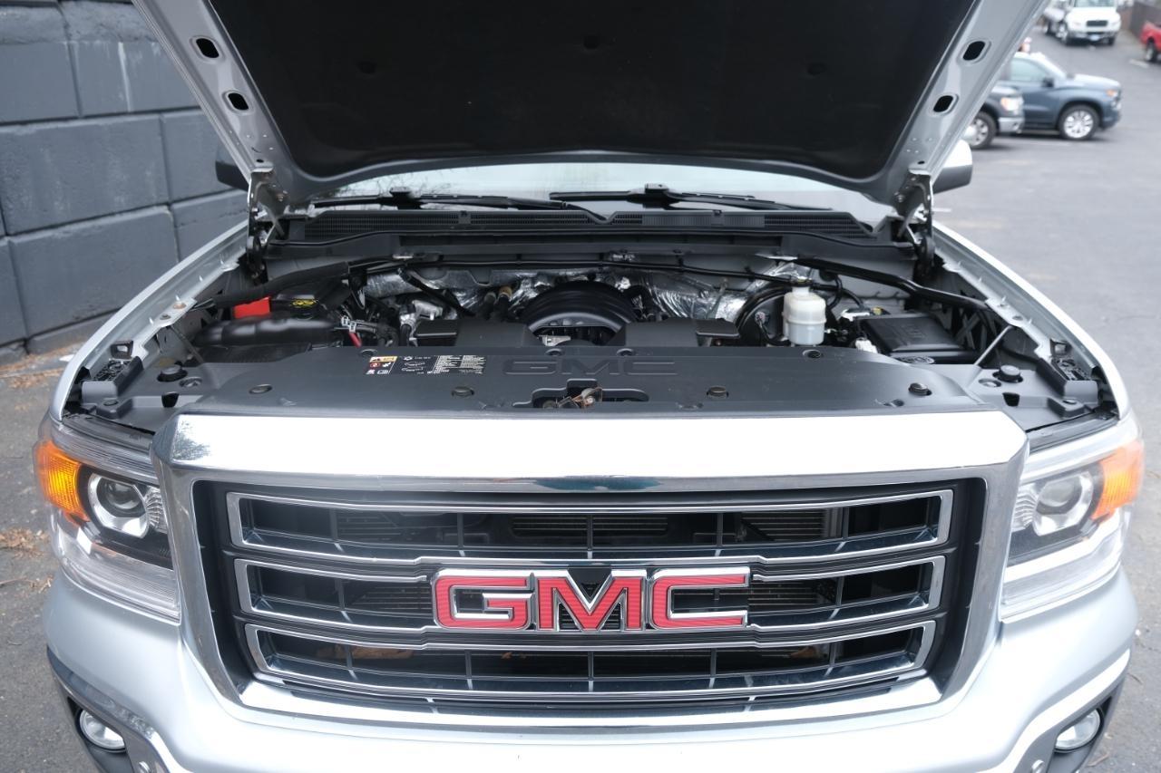 GMC Sierra 1500 4WD Crew Cab 143.5" SLT 2015