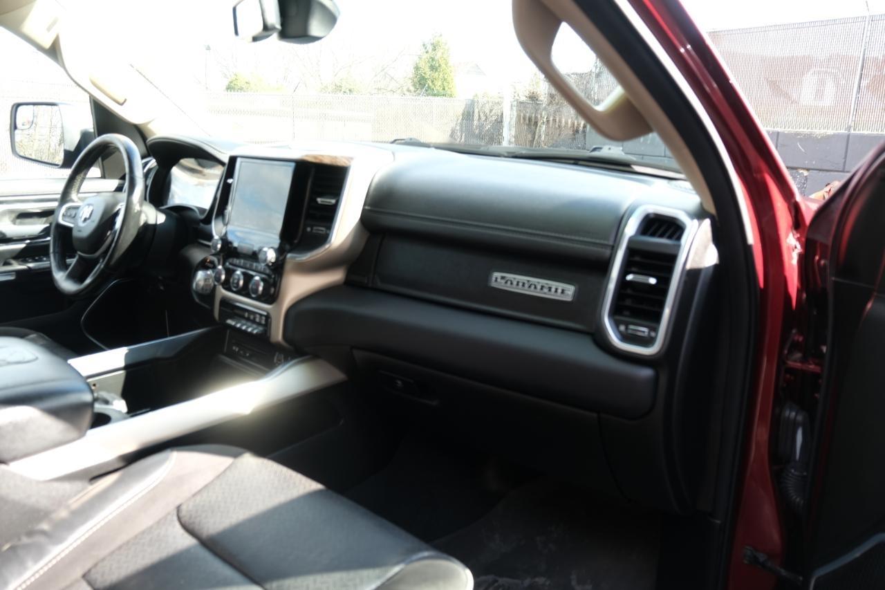 RAM 1500 Laramie 4x4 Crew Cab 5'7" Box 2019