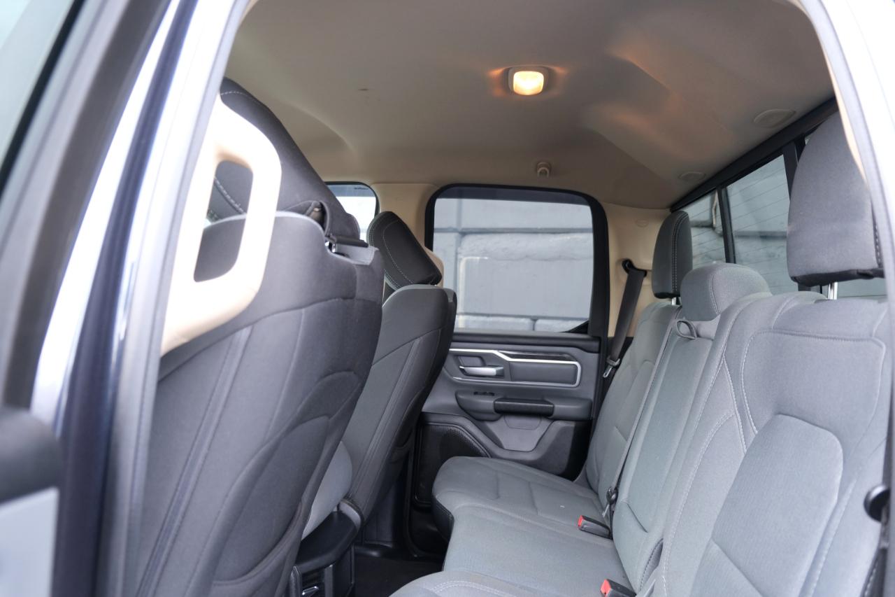 RAM 1500 Big Horn 4x4 Quad Cab 6'4" Box 2020