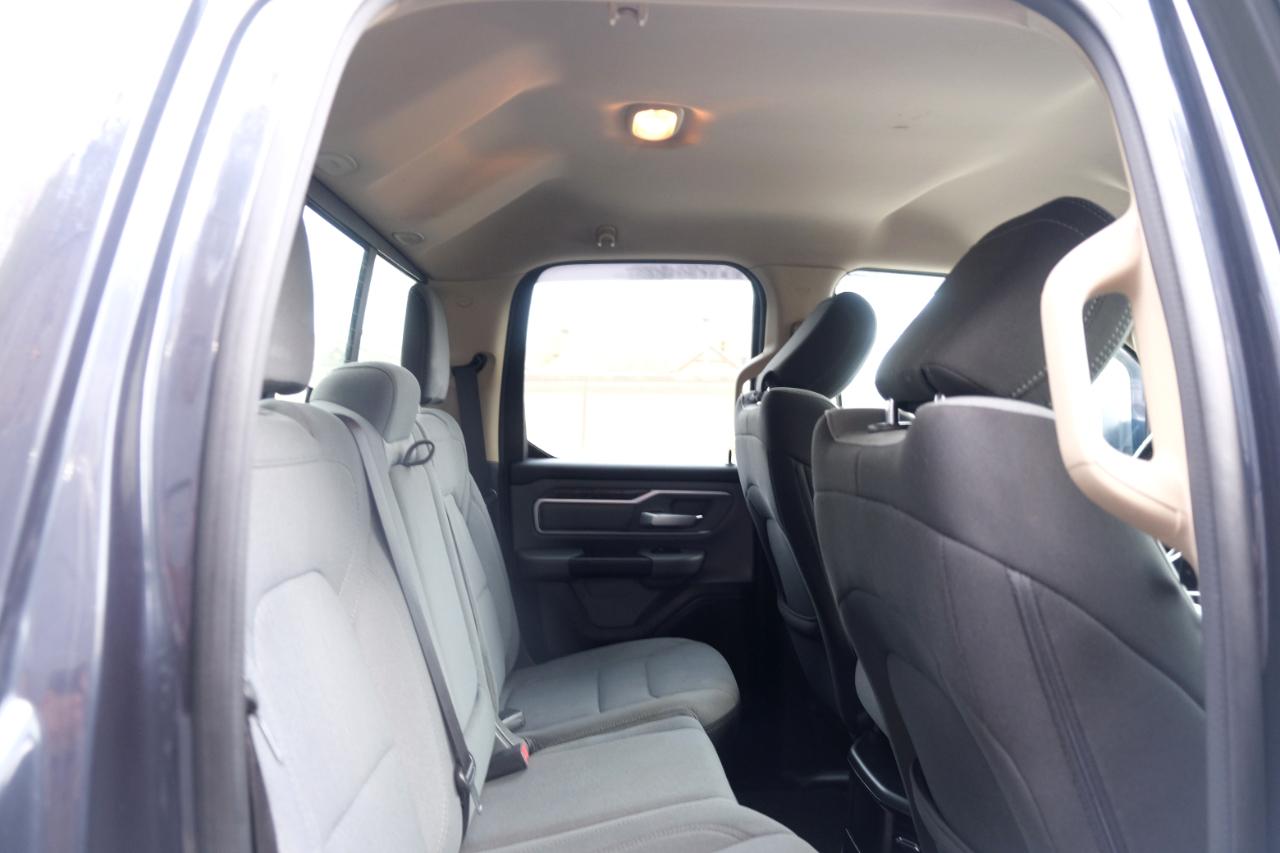 RAM 1500 Big Horn 4x4 Quad Cab 6'4" Box 2020