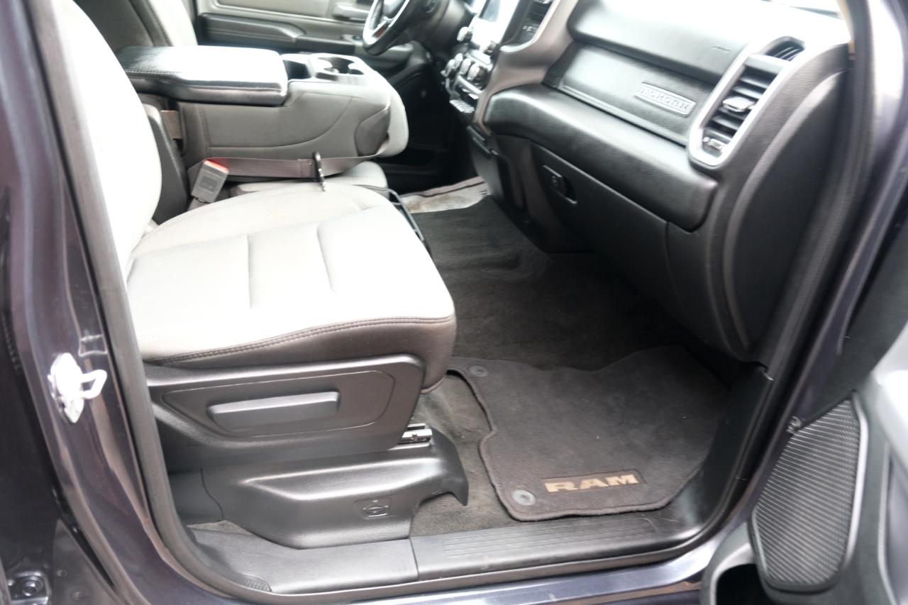 RAM 1500 Big Horn 4x4 Quad Cab 6'4" Box 2020