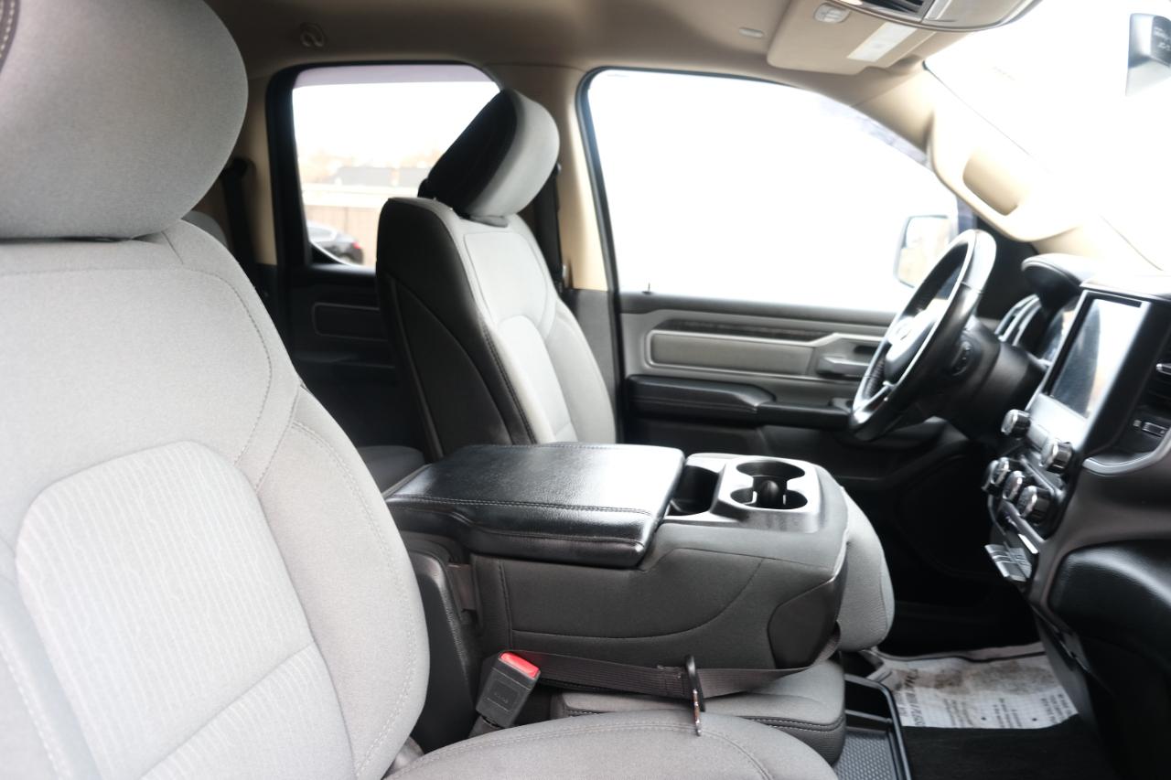 RAM 1500 Big Horn 4x4 Quad Cab 6'4" Box 2020