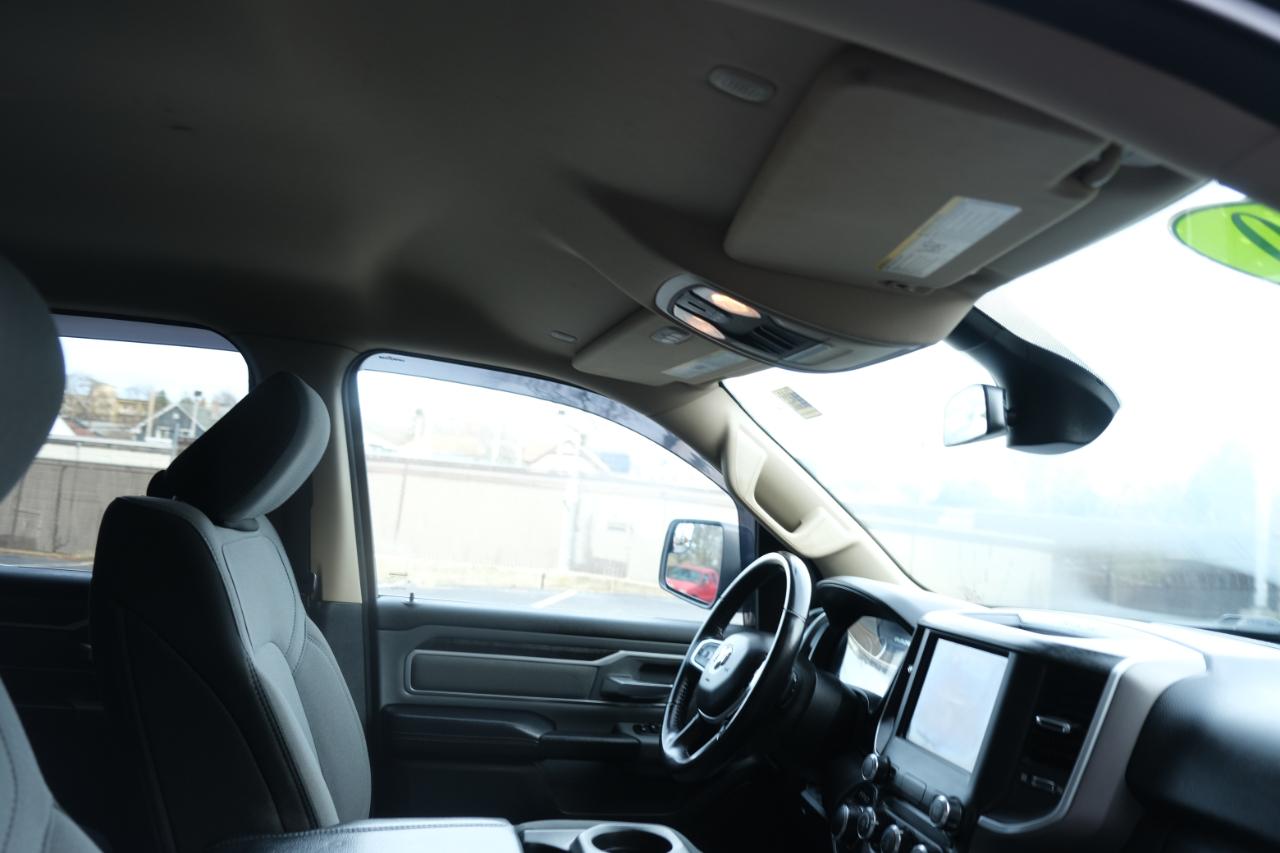 RAM 1500 Big Horn 4x4 Quad Cab 6'4" Box 2020