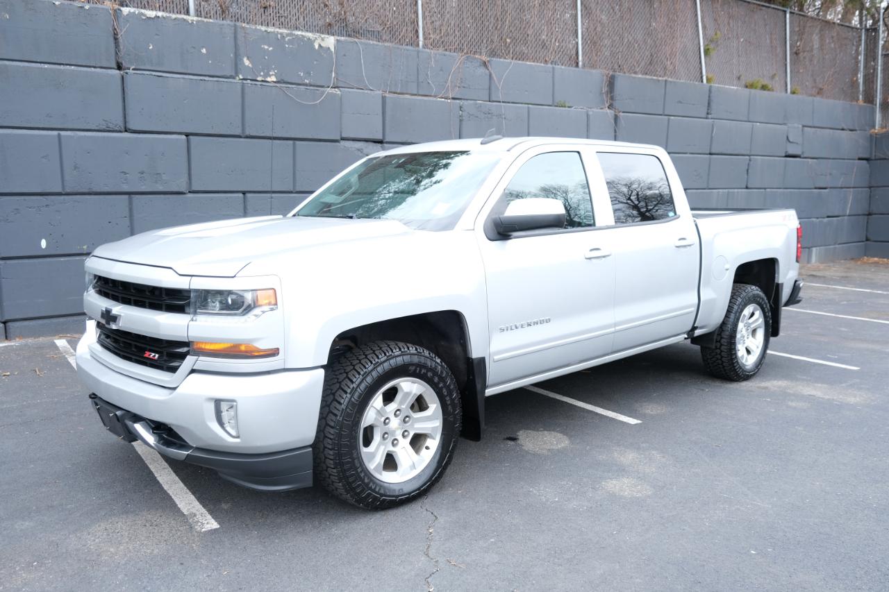 Chevrolet Silverado 1500 4WD Crew Cab 143.5" LT w/2LT 2018