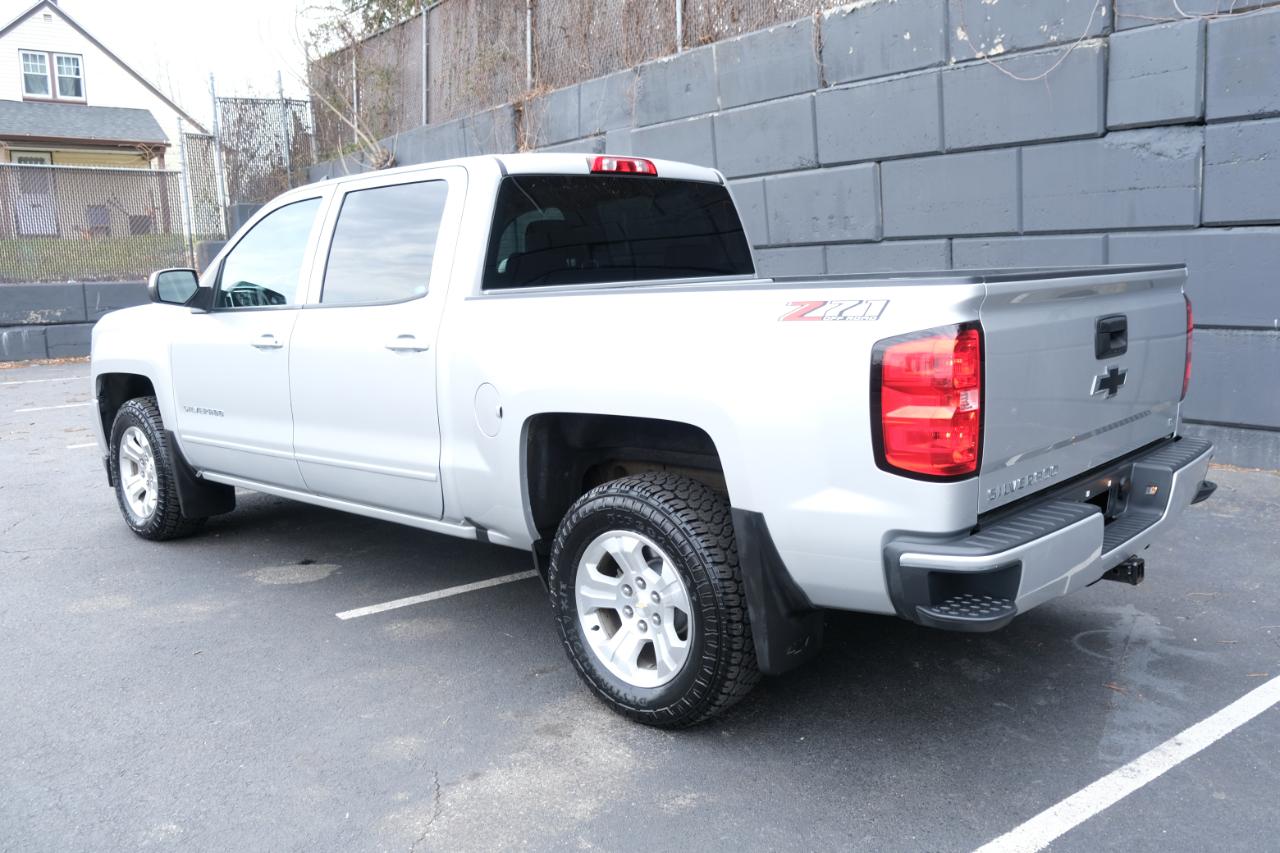 Chevrolet Silverado 1500 4WD Crew Cab 143.5" LT w/2LT 2018