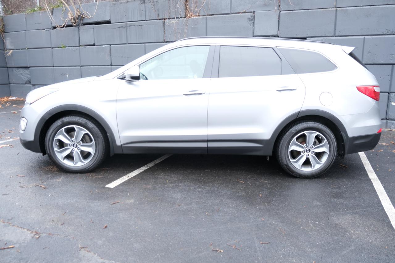 View vehicle photo 3