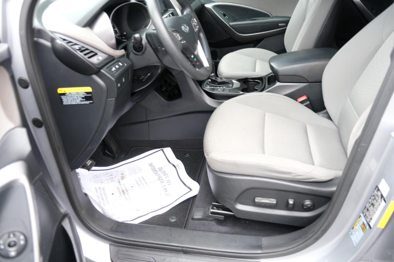 Hyundai Santa Fe AWD 4dr SE 2016