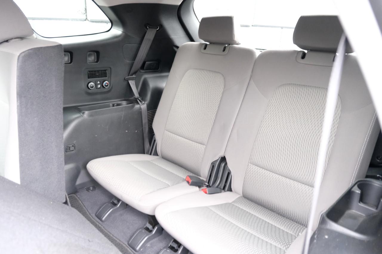 Hyundai Santa Fe AWD 4dr SE 2016