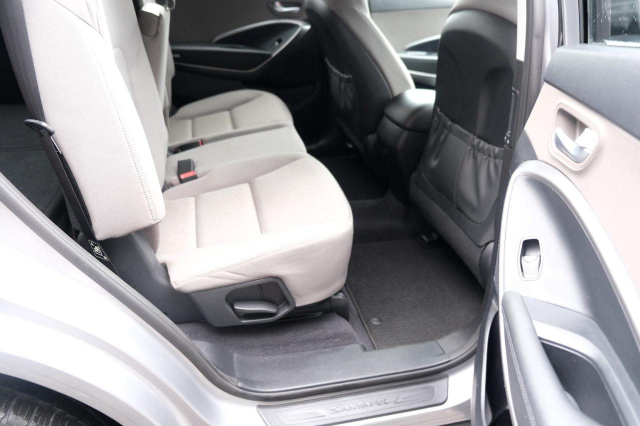 Hyundai Santa Fe AWD 4dr SE 2016