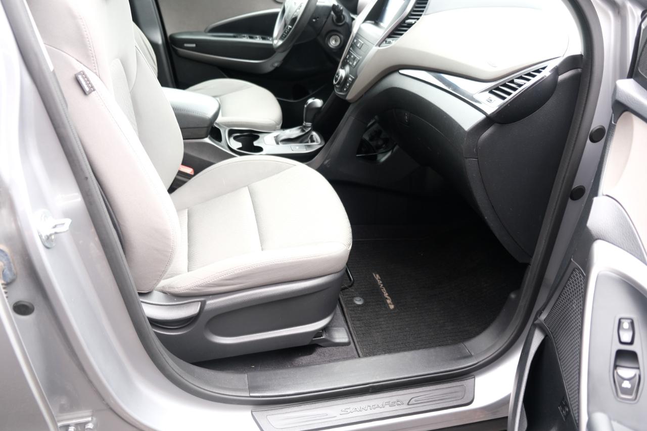Hyundai Santa Fe AWD 4dr SE 2016