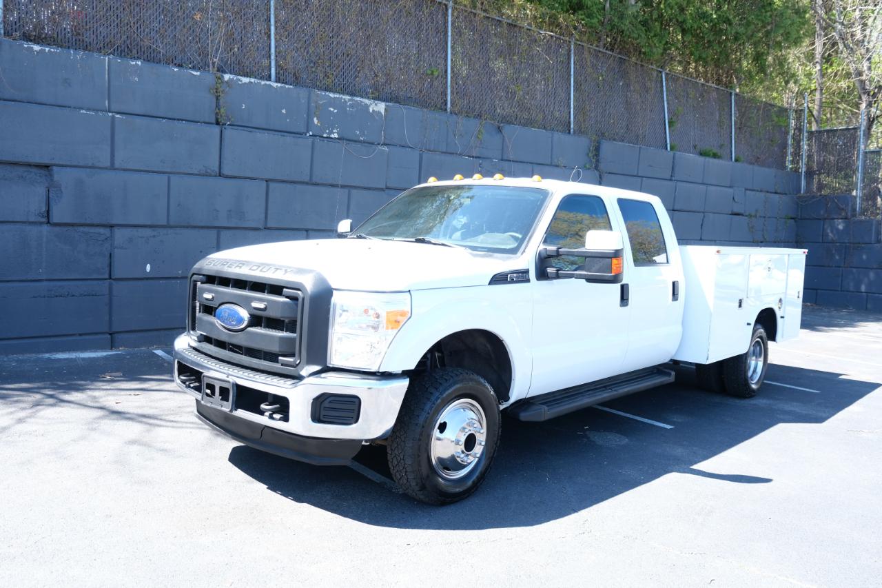 Ford Super Duty F-350 DRW 4WD Crew Cab 176" WB 60" CA Lariat 2013