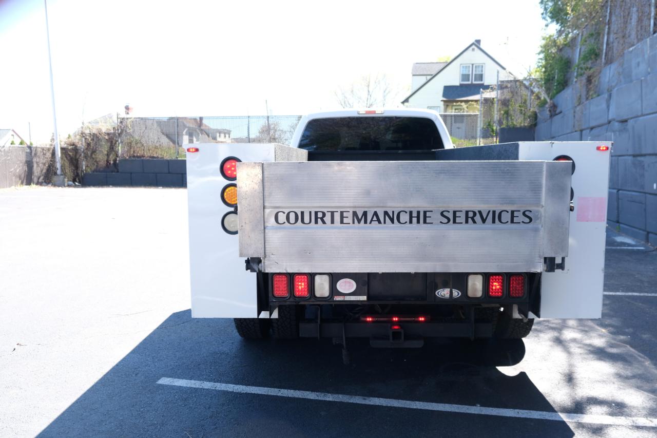 Ford Super Duty F-350 DRW 4WD Crew Cab 176" WB 60" CA Lariat 2013