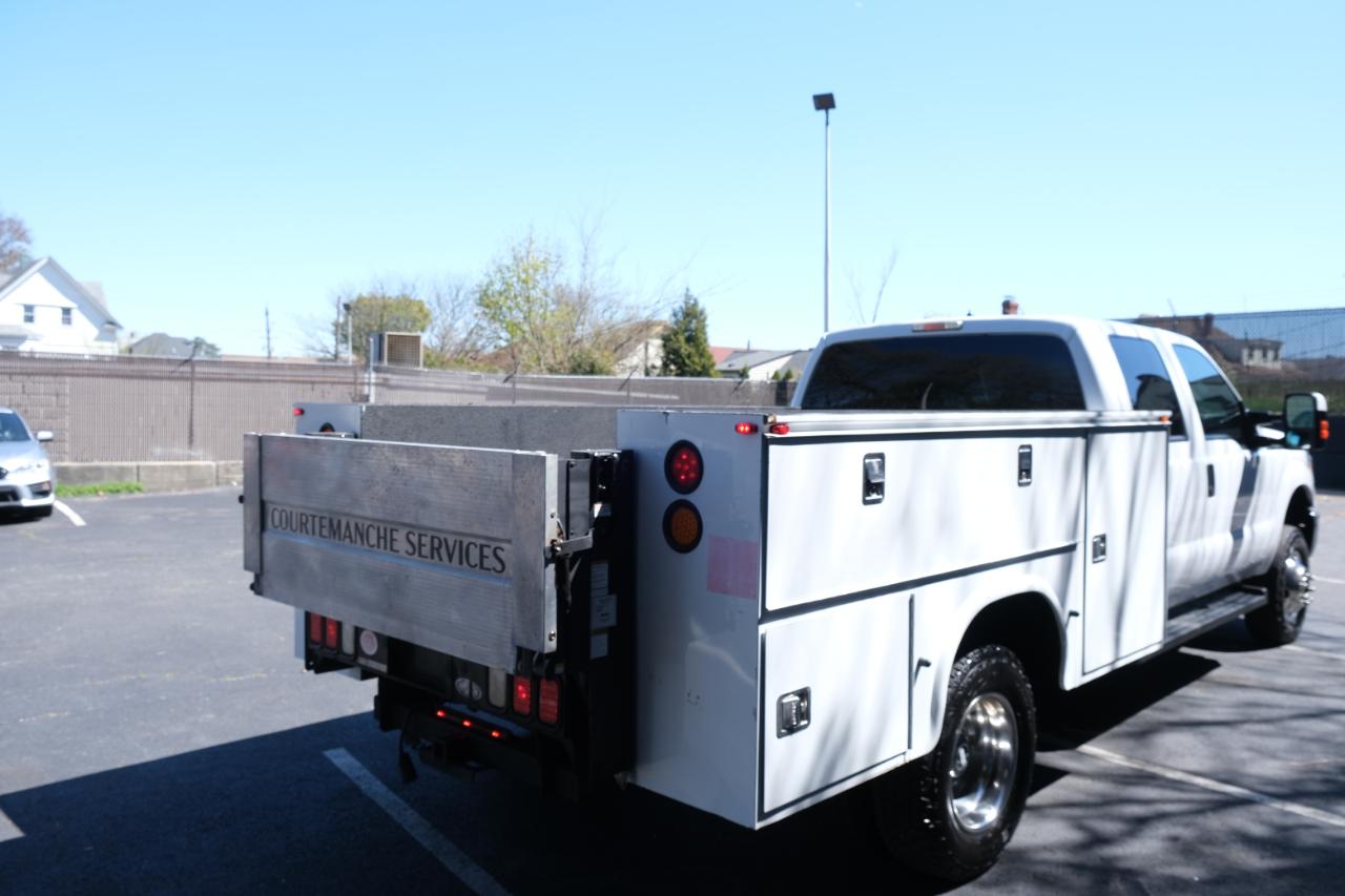 Ford Super Duty F-350 DRW 4WD Crew Cab 176" WB 60" CA Lariat 2013