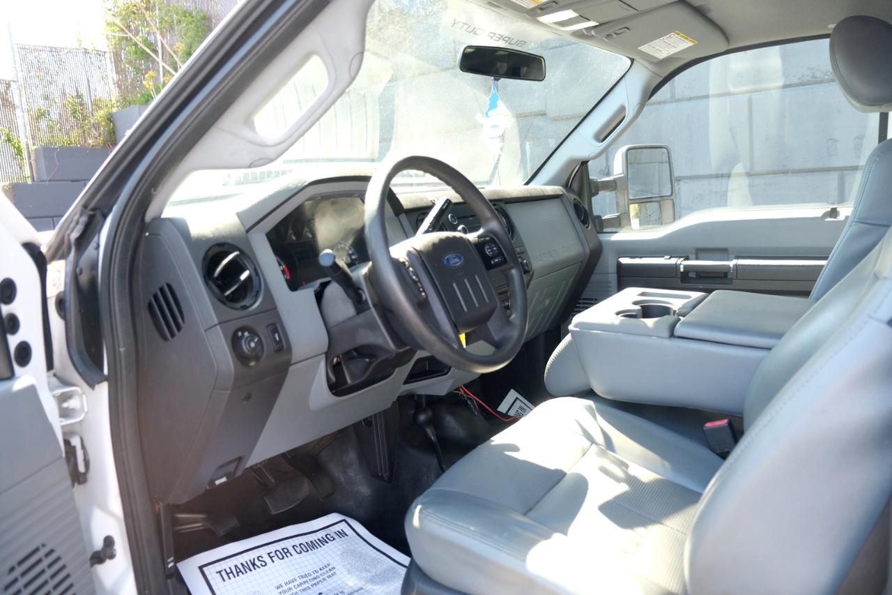 Ford Super Duty F-350 DRW 4WD Crew Cab 176" WB 60" CA Lariat 2013