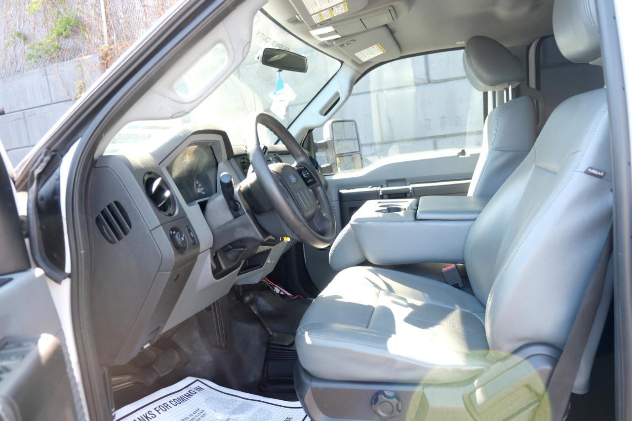 Ford Super Duty F-350 DRW 4WD Crew Cab 176" WB 60" CA Lariat 2013