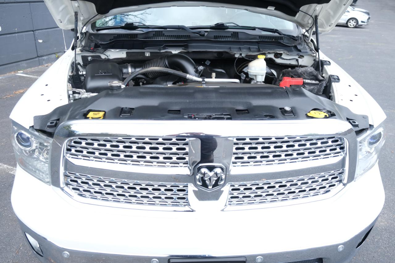 RAM 1500 4WD Crew Cab 149" Laramie 2016