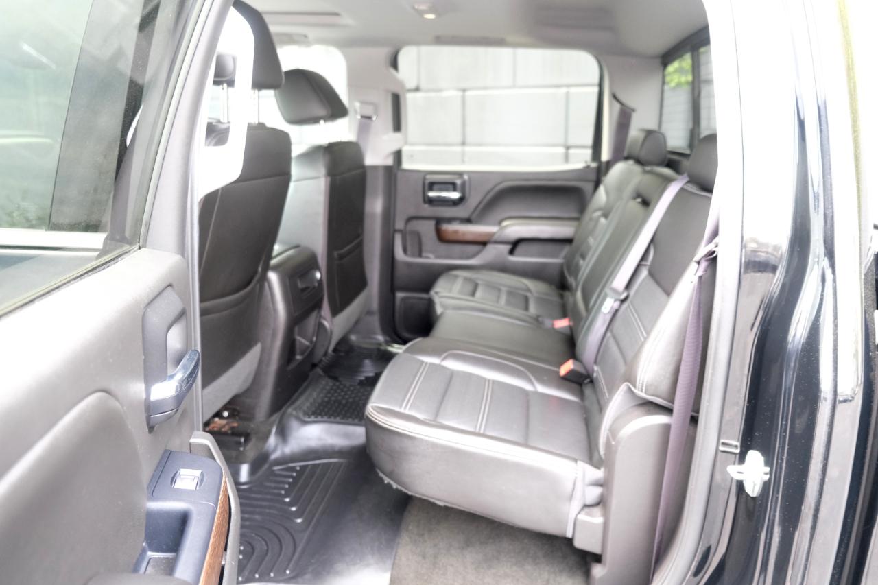 GMC Sierra 1500 4WD Crew Cab 143.5" Denali 2017