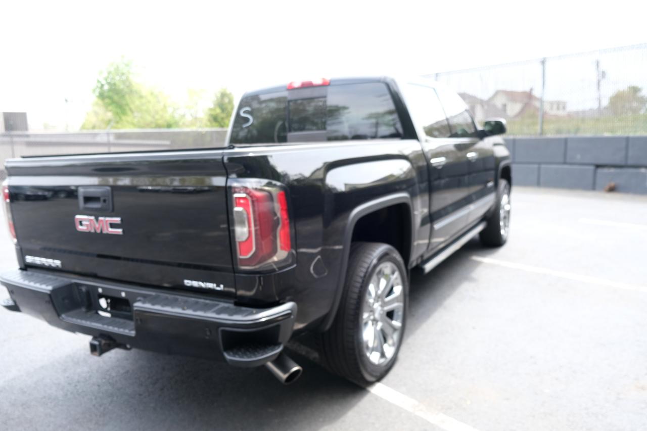 GMC Sierra 1500 4WD Crew Cab 143.5" Denali 2017