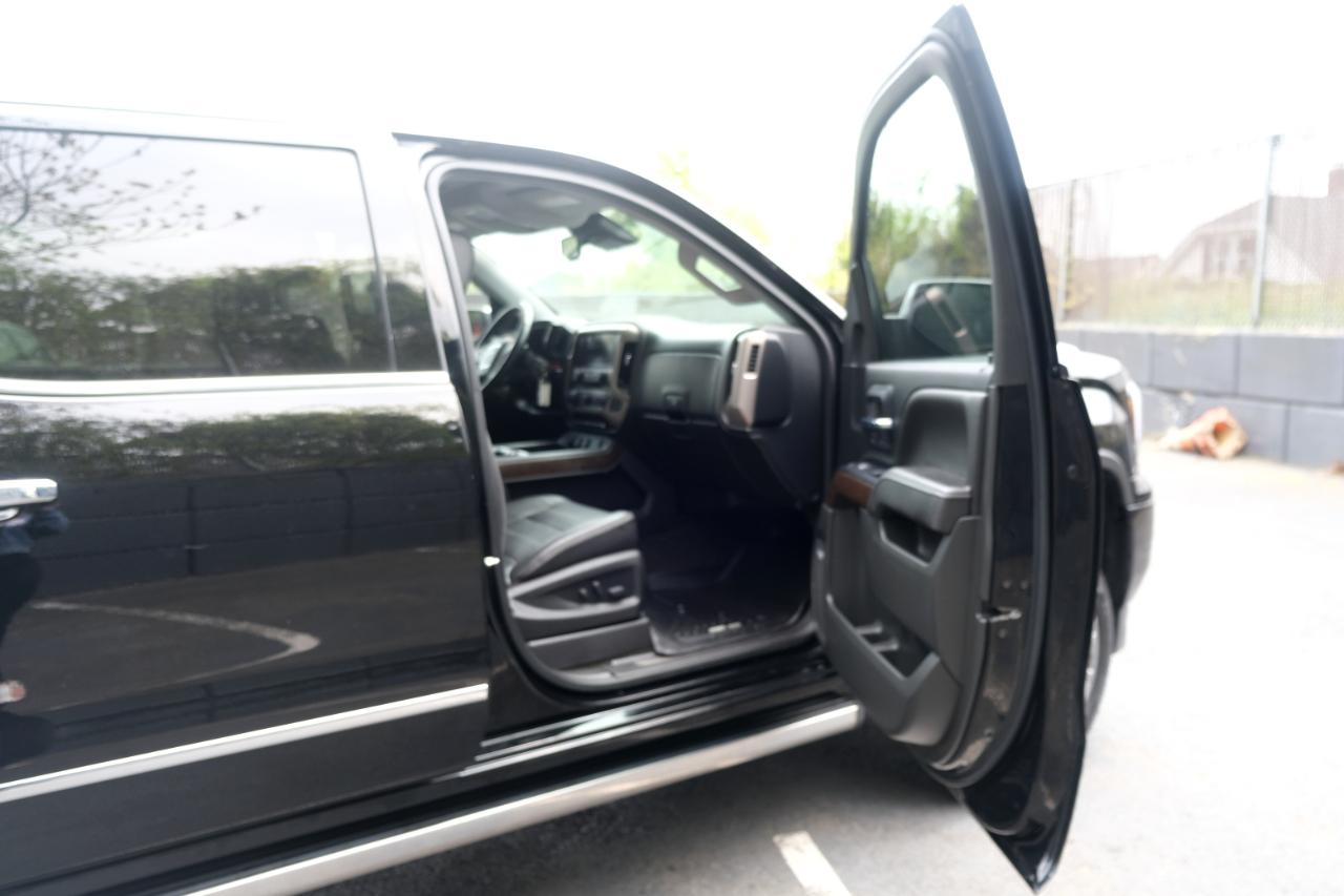 GMC Sierra 1500 4WD Crew Cab 143.5" Denali 2017