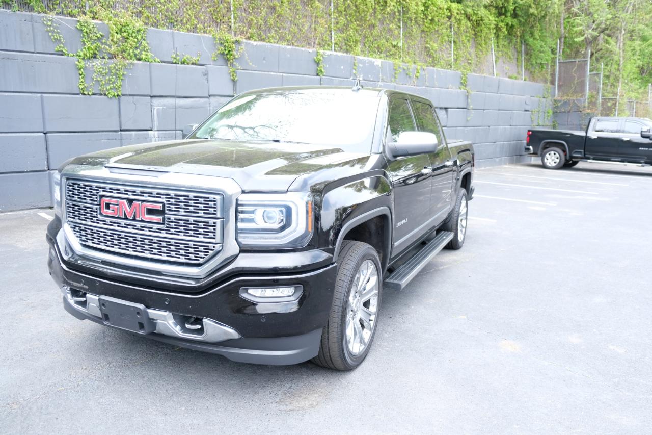 GMC Sierra 1500 4WD Crew Cab 143.5" Denali 2017