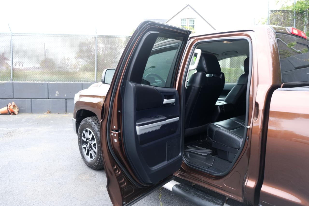 Toyota Tundra 4WD Truck Double Cab 5.7L V8 6-Spd AT LTD (Natl) 2016