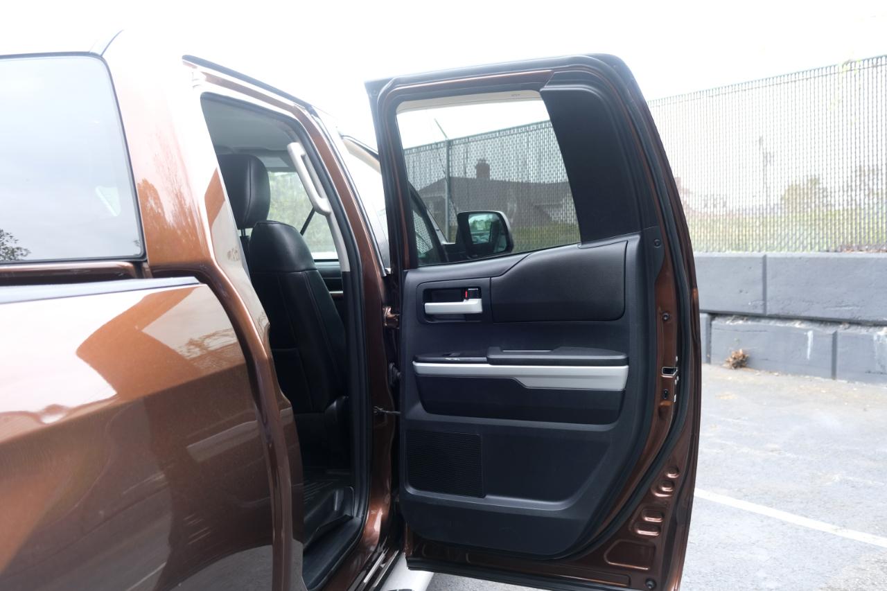 Toyota Tundra 4WD Truck Double Cab 5.7L V8 6-Spd AT LTD (Natl) 2016