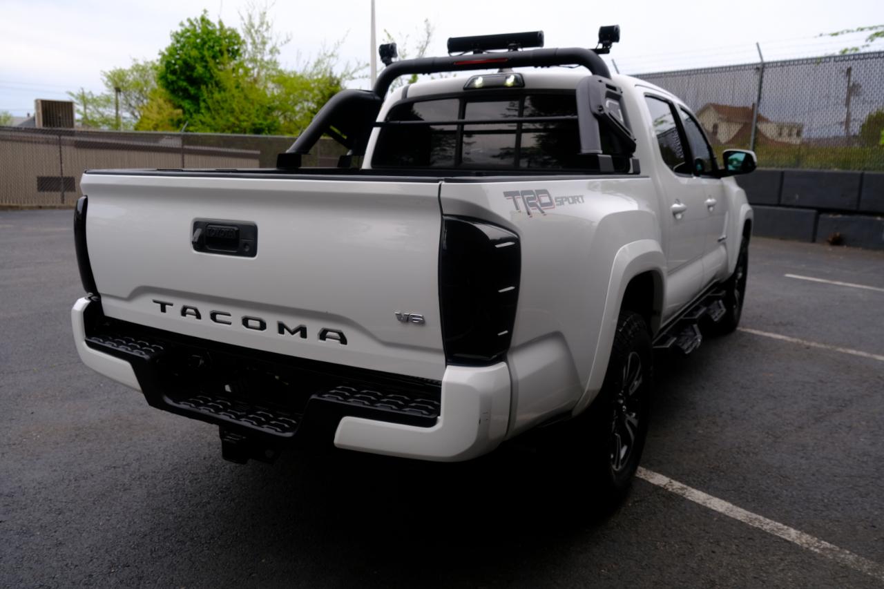 Toyota Tacoma 2WD Double Cab V6 AT SR5 (Natl) 2016
