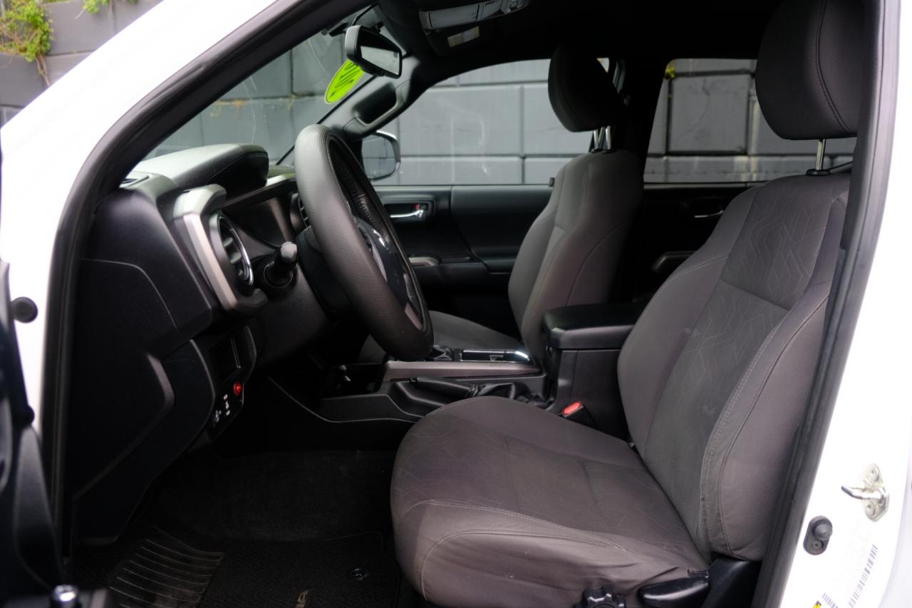 Toyota Tacoma 2WD Double Cab V6 AT SR5 (Natl) 2016