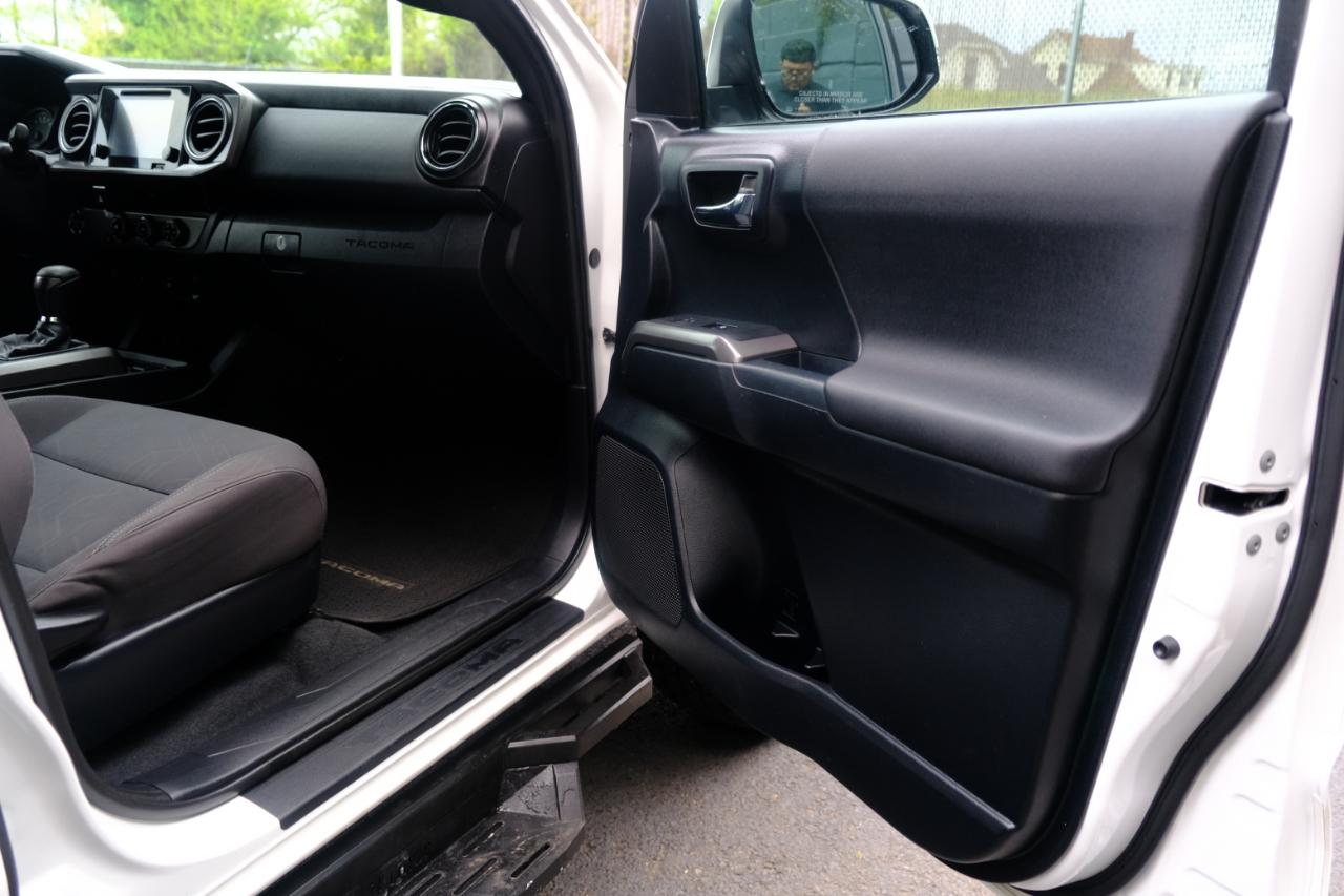 Toyota Tacoma 2WD Double Cab V6 AT SR5 (Natl) 2016