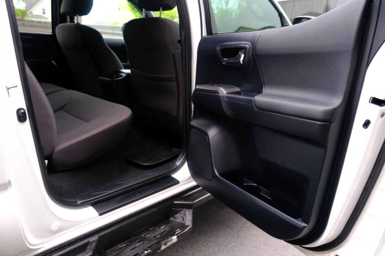 Toyota Tacoma 2WD Double Cab V6 AT SR5 (Natl) 2016